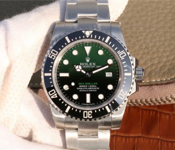 rolex sea dweller green dial